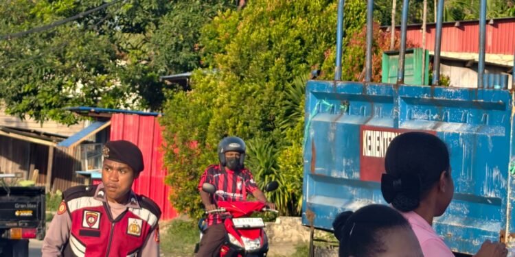 TURJAWALI Ramadan, Sat Samapta Polres Sarmi Intensifkan Patroli Masjid dan Pasar