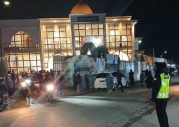 Polres Jayawijaya Amankan Pelaksanaan Sholat Tarawih Di Masjid Jami Al-ihsan Wamena