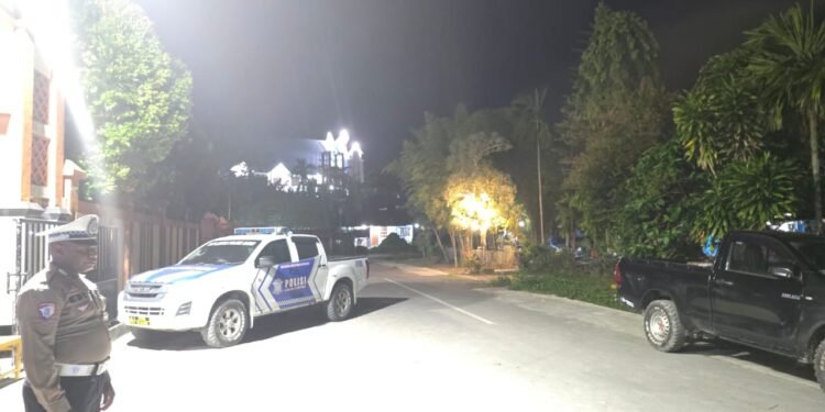 Sat Lantas Polres Sarmi Gelar Strong Point Sore dan Amankan Sholat Tarawih di Masjid Raya Sarmi