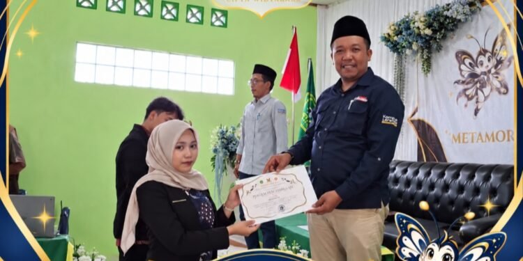 Arifianti Puspitasari, Perwakilan Penyematan Mahasiswa STKIP Ajak Mahasiswa Semangat Raih Masa Depan